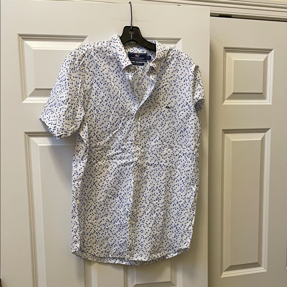 Vineyard Vines White Short-Sleeve Button-Down with Blue Dot Print